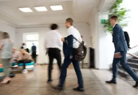 Centralizētie eksāmeni 2026: ko jaunieši un pedagogi sagaida?