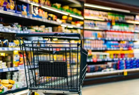 Cerību Grozs Makā: Kā 'Maxima' un 'Rimi' Ar 'Zemo Cenu Grozu' Mēģina Mīkstināt Inflācijas Dūrienus