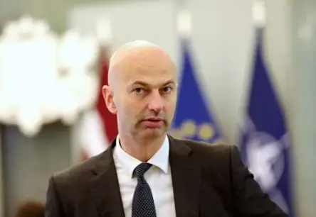 Citskovskis pauž neizpratni par apsūdzībām Kariņa lidojumu lietā