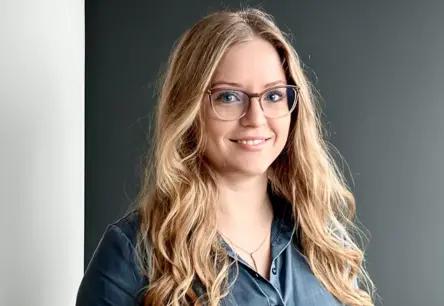 Darba Paradigmas Maiņa: No Algas Verga Līdz Mērķtiecīgam Profesionālim Mūsdienu Latvijā