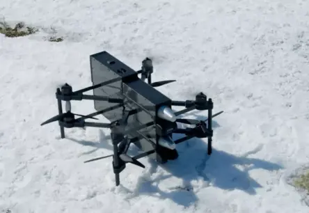 Dienvidkorejas MI droni XAiDEN: viens operators var vadīt 100 lidaparātus un radīt “mirušās zonas”