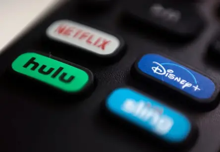 Disneja finansiālais pārskats: Stīminga un parku panākumi atsver TV kritumu un strīdu ar YouTube