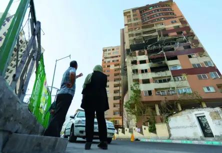 Divpadsmit dienu karš: Uguns, cerības un skarbie jautājumi par uzvarētājiem Tuvajos Austrumos