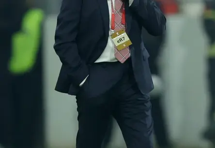 Dragan Stojković atkāpjas no Serbijas futbola izlases galvenā trenera amata pēc sāpīga zaudējuma Albānijai