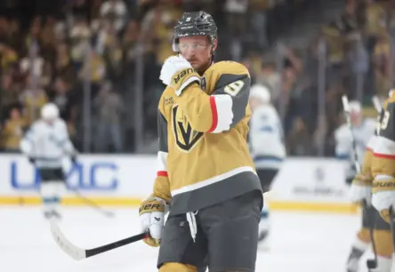 Džeks Aikelss paraksta vēsturiski iespaidīgu līgumu ar Vegas "Golden Knights"