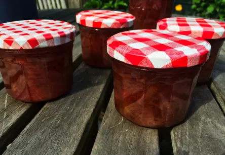 Džemiem un želejām — vairāk augļu: valdība pastiprina kvalitātes prasības