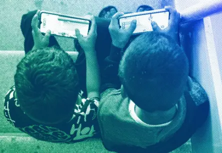 ES Ministri Brīdina: Nekavējoties Jārīkojas Bērnu Drošībai Digitālajā Pasaulē!