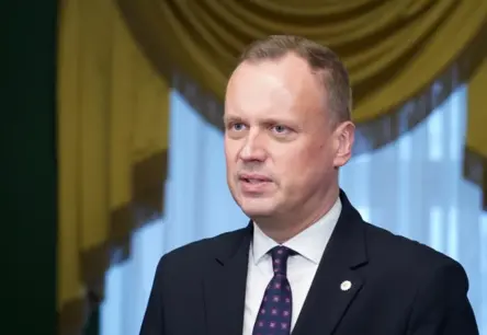 Edgars Tavars: Preses brīvība nav luksuss – tā ir valsts drošība, brīdina par tarifu ietekmi uz reģionālajiem medijiem