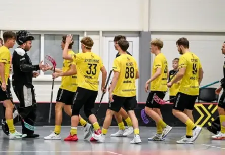 Elvi florbola līgas derbijā "Rubene" ar 5:4 pārspēj "Valmieru", nostiprinot līderpozīcijas