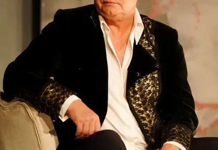 Ģirts Ķesteris atklāj patiesību par savām izskata pārmaiņām: negaidīts negadījums un jauns teātra piedāvājums