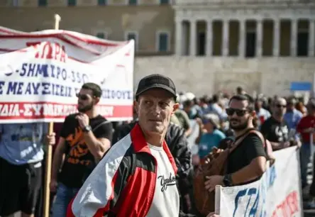 Grieķija gatavojas ieviest 13 stundu darba dienu, izraisot plašus protestus