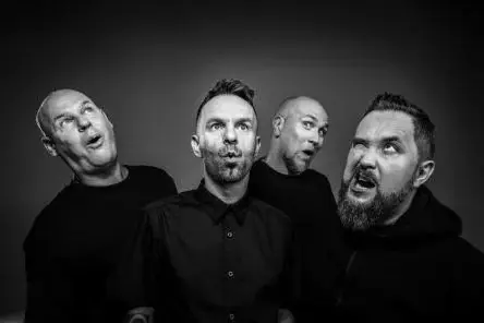 Grupa «R.A.P.» ar dziesmu «Dzīve bez apstājas» izziņo plašu «Novembra tūri»