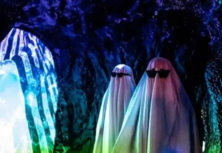 Helovīnu mistērija Cesvainē, Kaluma Skota debija Rīgā un deju ritmi nedēļas nogalē