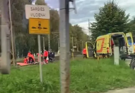 Imantas traģēdija: iniciatīva aicina stingrāk ierobežot elektroskrejriteņu lietošanu nepilngadīgajiem