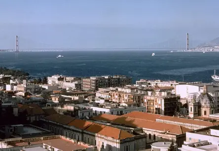 Itālijas Titāna Sapnis: Tilts Pāri Mesīnai Pretim Revīzijas Tiesas Šķēršļiem