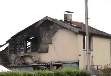 Jāņupē pēc gadu desmitiem atgriežas ugunsnelaime; vietējo kopts dīķis palīdz glābējiem