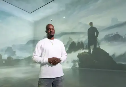 Kā jaunie londonieši caur dzeju un mākslu atklāj autentiskas balsis