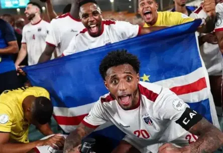 Kaboverdes futbola izlase izcīna vēsturisku ceļazīmi uz 2026. gada Pasaules kausu
