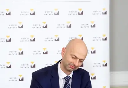 Kariņa lidojumu lieta nonāk tiesā – apsūdzēts vienīgi bijušais Valsts kancelejas vadītājs Citskovskis