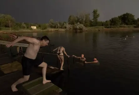 Karš Ukrainā fotogrāfu acīm: 2025. gada 14. jūlija neizdzēšamie attēli