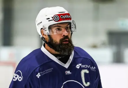 Kaspars Daugaviņš atzīts par "Optibet" Hokeja līgas oktobra labāko spēlētāju