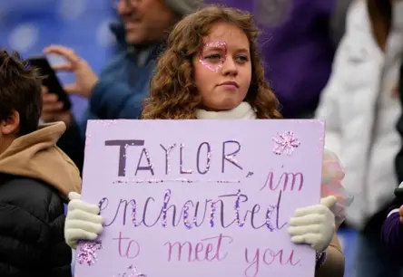 Kembridžas vārdnīca: 'Parazītisks' – 2025. gada vārds, kas atspoguļo neveselīgas mūsdienu attiecības