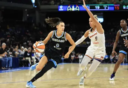 Kitija Laksa izceļas ar izšķirošu bloku un punktiem, palīdzot "Mercury" izcīnīt dramatisku uzvaru