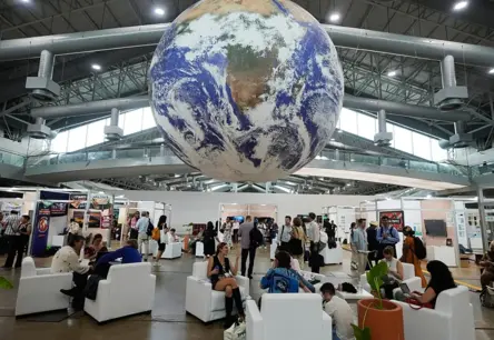 Klimata sarunās Belemā vēsturiska vienošanās: valstis apņemas cīnīties pret dezinformāciju