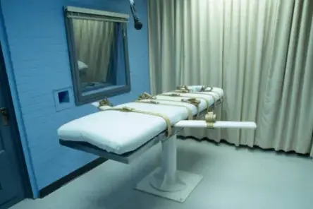 Klusā krīze un neizmantotais potenciāls: Kāpēc tikai 2% Latvijas iedzīvotāju izteikuši gribu par ķermeņa ziedošanu pēc nāves?