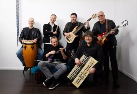 Kosmiskais Gods Latvijas Leģendai: Kulta Grupas ZODIAC Vārdā Iemirdzas Zvaigzne Piena Ceļa Sirdī, Svinot 45 Gadu Jubileju