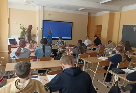 Krāslavas Varavīksnes vidusskola: Ceļš uz latviešu mācībvalodu – izaicinājumi un panākumi