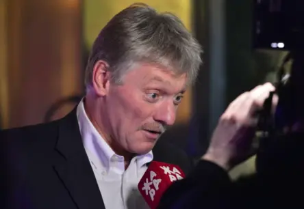 Kremlis komentē 841 Krievijas pilsoņa iespējamo izraidīšanu no Latvijas