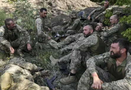 Krievija frontē maina taktiku: bažas par jauniem, viltīgiem uzbrukuma paņēmieniem