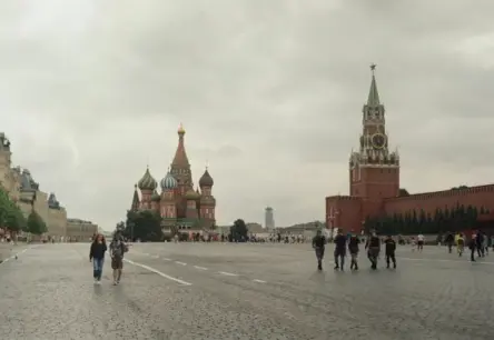 Krievija uz pilsoņu kara sliekšņa: Kremlis atzīst, ka valsts plīst pa vīlēm