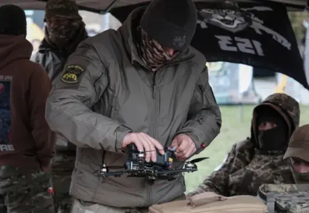 Krievijas armija saņēmusi pavēli uzbrukt par katru cenu; mainās taktika frontē