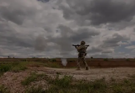 Krievijas armijas spēku zaudējumi Ukrainā pārsniedz 1 076 000; diennaktī iznīcināti vēl 870 iebrucēji