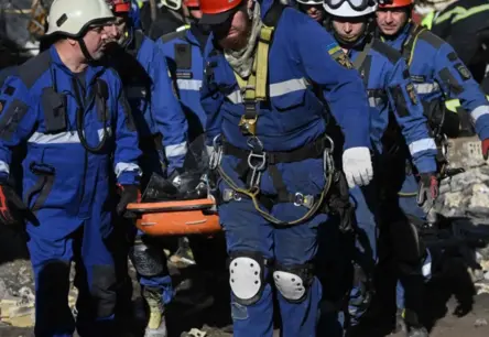 Krievijas ciniskais uzbrukums Kijivai un ES delegācijas namam: vai miera sarunas kļūs par tukšu runu?