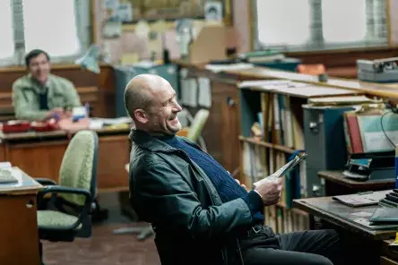 «Kriminālās ekselences fonda» veidotāji aicina uz jaunu ceļojumu: «Tumšzilais evaņģēlijs» atklās 90. gadu Rīgas skarbo seju