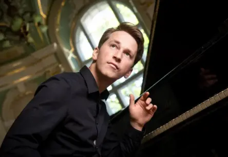 Kultūras baudījums Latvijā: Andrejs Osokins, izcilās izstādes un teātra jaunumi oktobrī