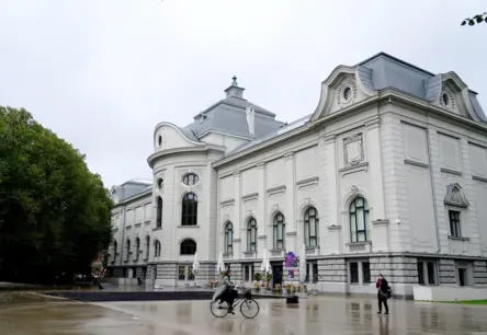 Kultūras ministrija pārskata finansējumu muzeju un teātru ēku nomas maksām