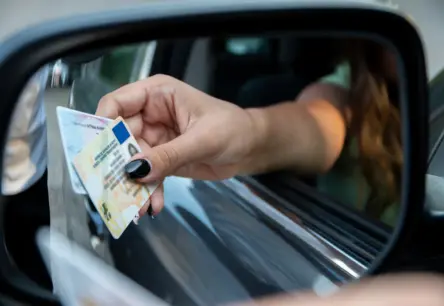 LTRK: Ceļu satiksmes likuma grozījumos trūkst risinājuma ārvalstu vadītāja apliecību pārbaudei