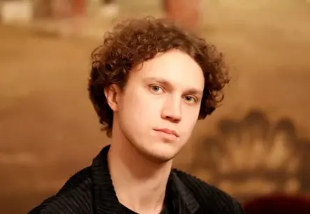 Latviešu aktieris Kārlis Arnolds Avots iegūst nozīmīgu lomu vērienīgajā “Prime Video” vikingu sāgā “Bloodaxe”