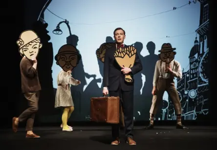 Latvijas Leļļu teātris nodrošina izrādes “Emīls un Berlīnes zēni” pieejamību cilvēkiem ar redzes traucējumiem