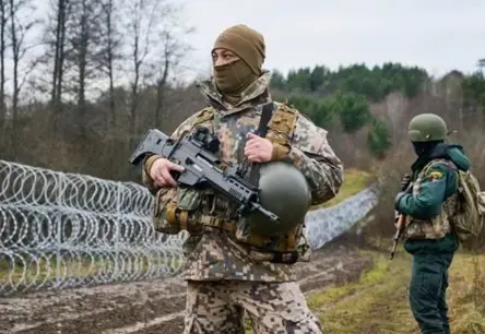 Latvijas austrumu robeža zem nemitīga spiediena: Pastiprināta apsardzība turpināsies līdz gada beigām