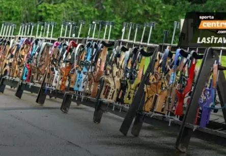 Latvijas biatlons vasaras spriedzē: jauni virzītāji, PK kvotu izaicinājumi un Briča nākotnes mīkla