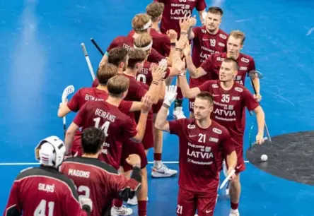 Latvijas florbolisti triumfē pār Kanādu, izcīnot 5. vietu Pasaules spēlēs