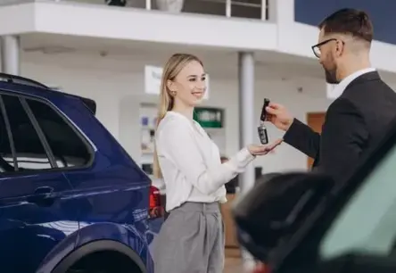 Latvijas jauno auto tirgus uzplaukums: Pārsteidzošs gandrīz 30% pieaugums pirmajā pusgadā atklāj atdzimšanas dzinējspēkus