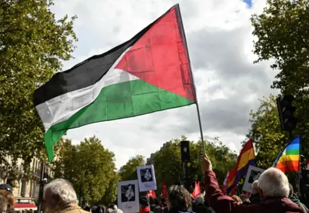 Lielbritānija, Austrālija un Kanāda atzīst Palestīnas valsti, pastiprinot starptautisko spiedienu