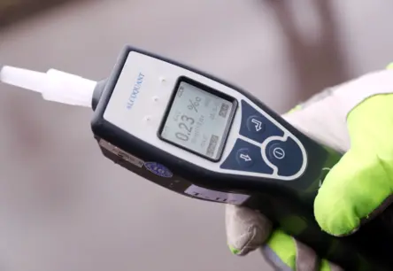 Mainīta Alkohola un Apreibinošo Vielu Pārbaudes Kārtība Ceļu Satiksmes Negadījumos