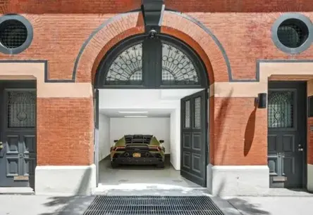 Marka Rotko bijusī studija Ņujorkā – grandiozs nams ar bagātu vēsturi pārdošanā par 9,5 miljoniem ASV dolāru